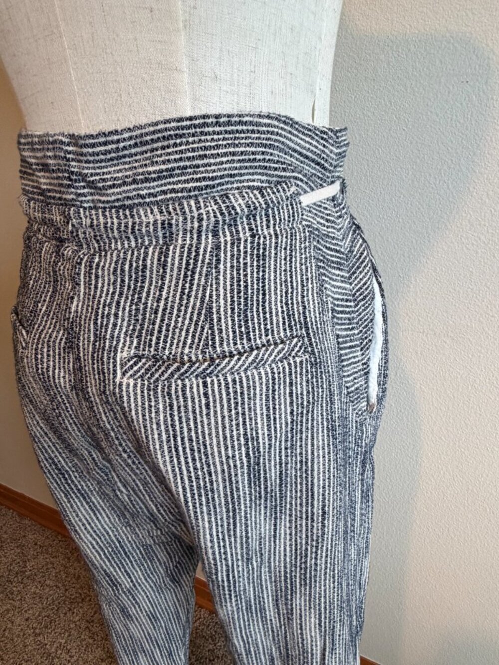 Free People Light at Sunrise Indigo Blue Crop Pants - Size 6 - Picture 7 of 11